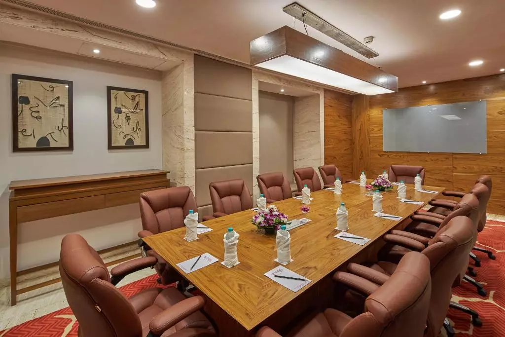 Royal Orchid Central Grazia